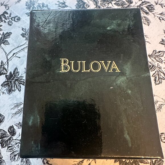 Bulova Vintage Gold Tone Diamond Link Watch - Picture 4 of 8